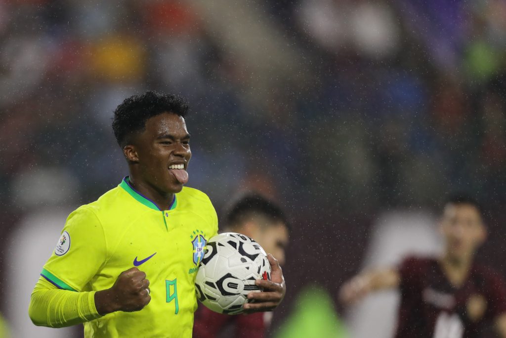 Endrick celebra triunfo de Brasil ante Venezuela. Foto: EFE