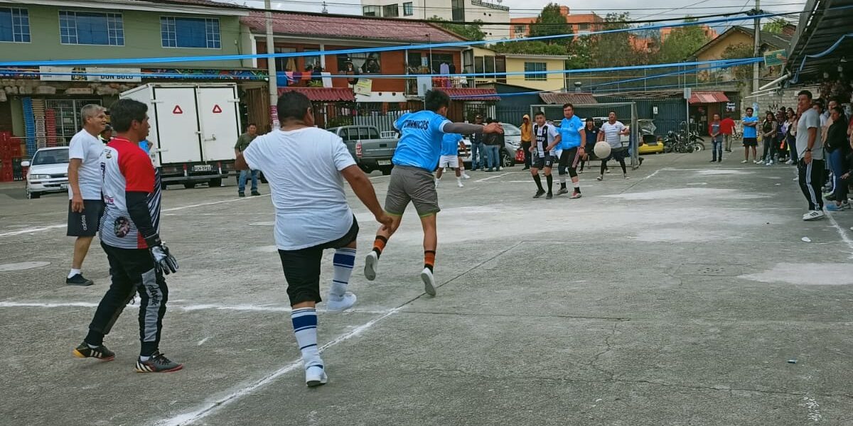 Actividades deportivas se vivieron por el aniversario del Mercado 27 de Febrero. BPR