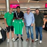 Oscar Quiñonez ya en tierras Uruguayas junto al gerente de Racing de Montevideo Rodrigo García, el empresario Uruguayo Óscar Garcilazo y Andrés Caicedo