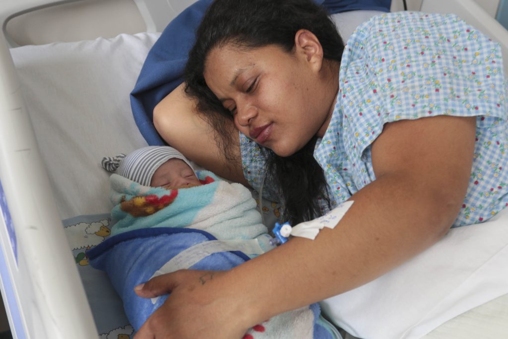 Cuatro bebés nacieron hasta el mediodía de este jueves 29 de febrero de 2024 en los hospitales de Cuenca en este año bisiesto.