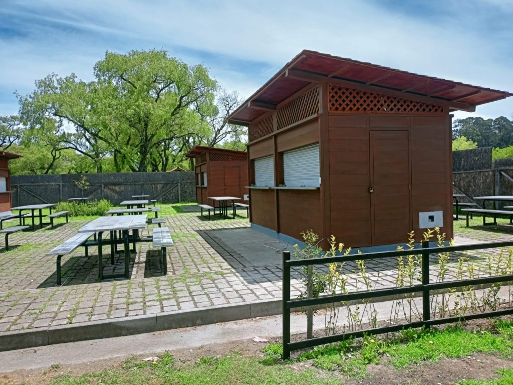 En el parque El Paraíso se efectuaron mejoras en el patio de comidas. Este lugar ha permanecido cerrado por cuatro años. BPR