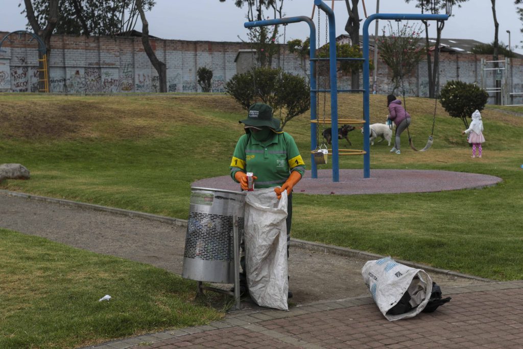 La directiva del barrio Banco de la Vivienda pide que se mejore la iluminación del parque “Totoracocha”. Este es uno de los atractivos del lugar. XCA