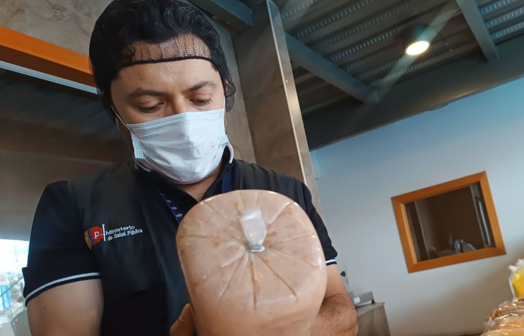 La Agencia Nacional de Regulación, Control y Vigilancia Sanitaria hace constantes operativos de control de cárnicos. XCA