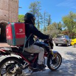 El alcalde de Cuenca, Cristian Zamora dice que emularán ordenanza de Quito sobre delivery para implementarla en Cuenca. Foto XCA