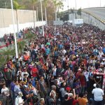 Un 'Viacrucis migrante' con 3.000 personas partió de la frontera sur mexicana este lunes, inicio de la Semana Santa, rumbo a la capital del país para exigir mejores políticas migratorias en medio de las crecientes tensiones por las campañas presidenciales de México y Estados Unidos. EFE