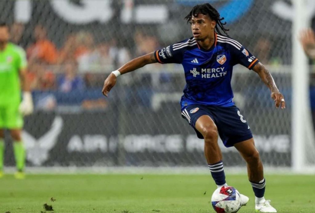 Marco Angulo es nuevo jugador de Liga de Quito