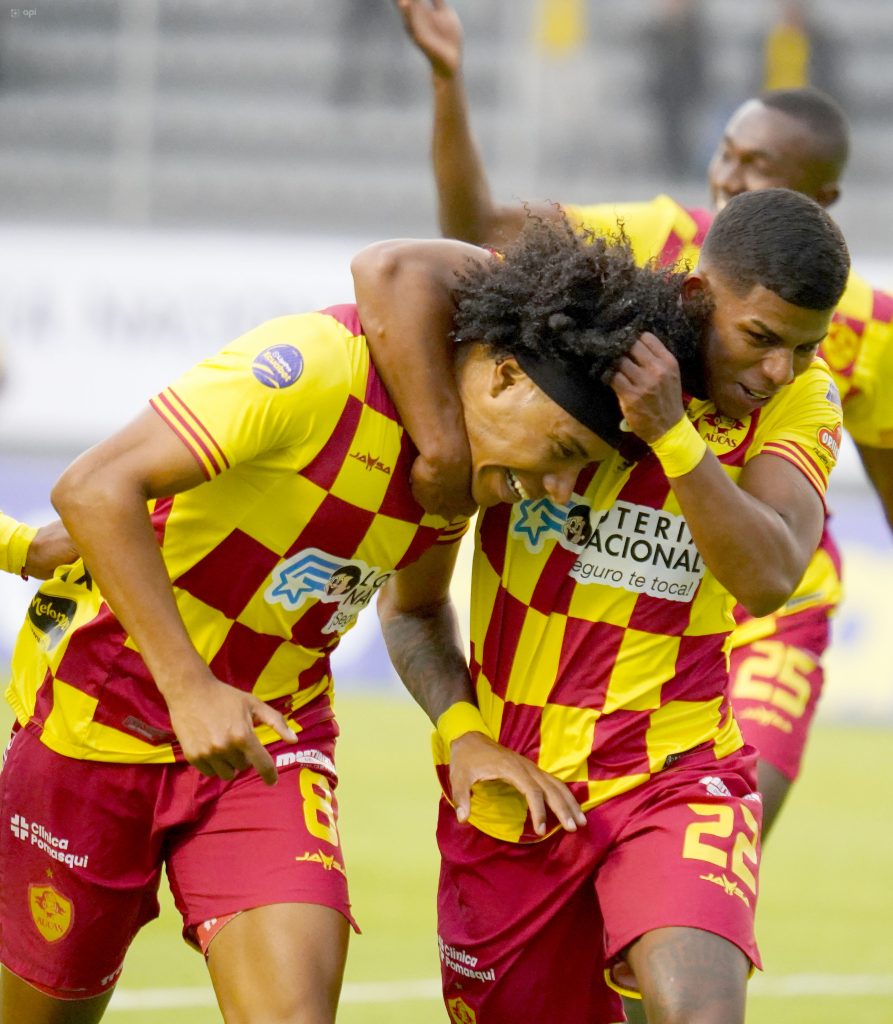 Aucas es el líder absoluto de la LigaPro luego del empate 0-0 entre Emelec e Independiente del Valle por la sexta fecha.