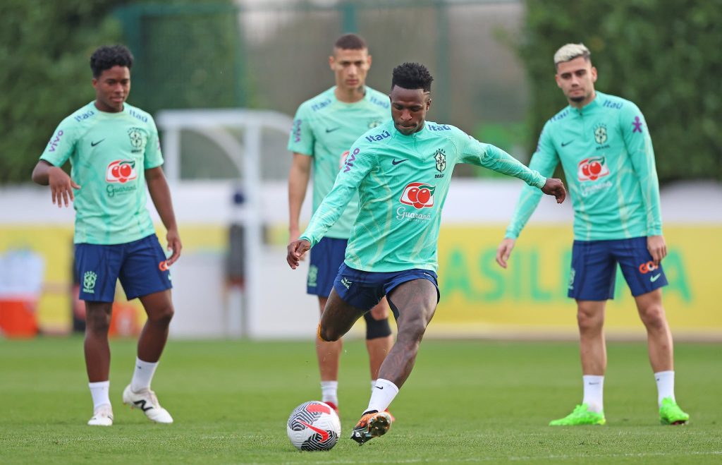 Vinicius en el entrenamiento de la selección de Brasil. Foto: Brasil