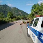 En el sector el Pindo de la vía Cuenca – Girón – Pasaje se registró caída de rocas.