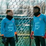 Burrai y Alexander Domínguez durante el último entrenamiento de Ecuador previo al partido ante Guatemala. Foto: 'La Tri'