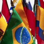 Entre esos dos años, la confianza en los gobiernos ha disminuido en 3,9 puntos porcentuales en el conjunto de los 15 países considerados en el estudio de indicadores de gobernanza en Latinoamérica y el Caribe