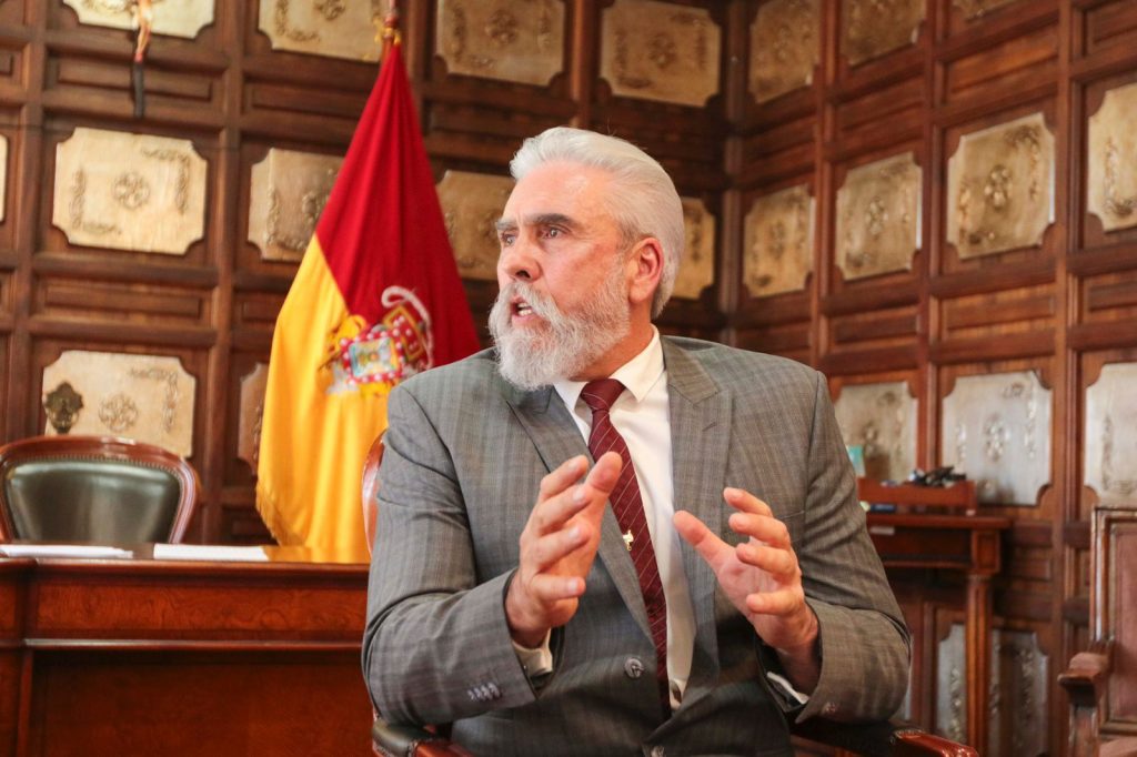 Santiago Malo, nuevo gobernador de Azuay, priorizará la seguridad