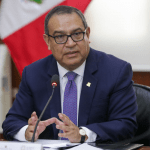 La Fiscalía de Perú abrió este lunes investigaciones preliminares al primer ministro Alberto Otárola como presunto autor de dos delitos de corrupción