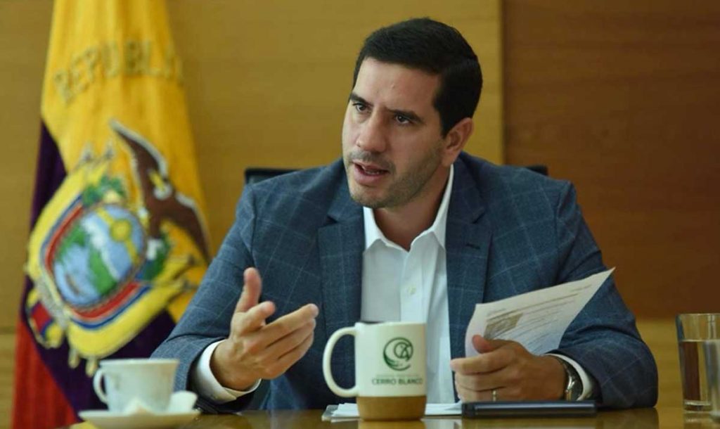 El Ministerio de Energía y Minas quedó encargado al ministro de Transporte y Obras Públicas, Xavier Luque.