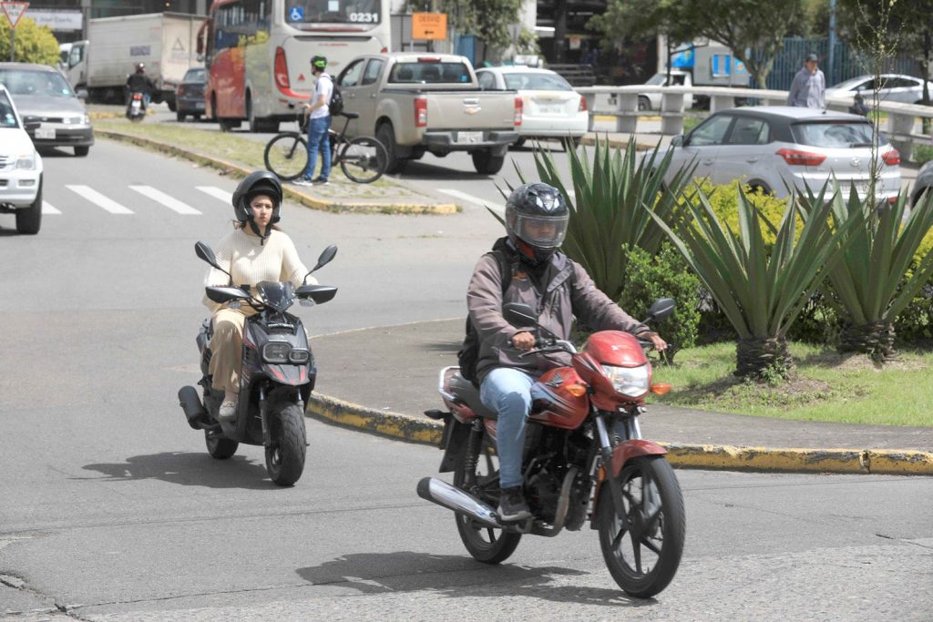 En Ecuador hay más motos según el INEC