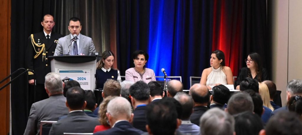 Reacciones tras firma de acuerdos mineros en Canadá