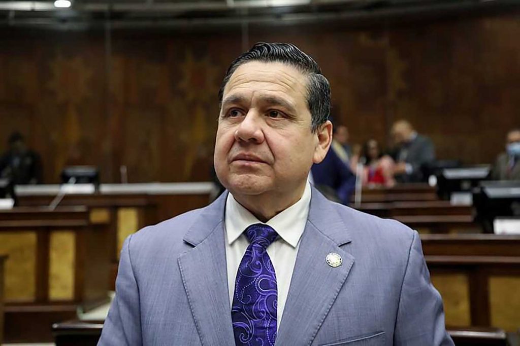 El ex asambleísta Pablo Muentes manejaba la justicia del Guayas a su antojo, según la versión de Mayra Salazar.