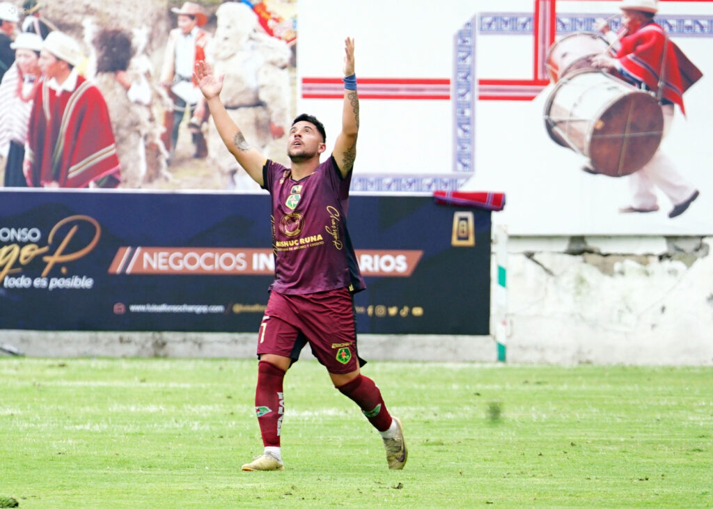 Joaquín Vergés anotó el gol del triunfo de Mushuc Runa ante Libertad. Foto: API