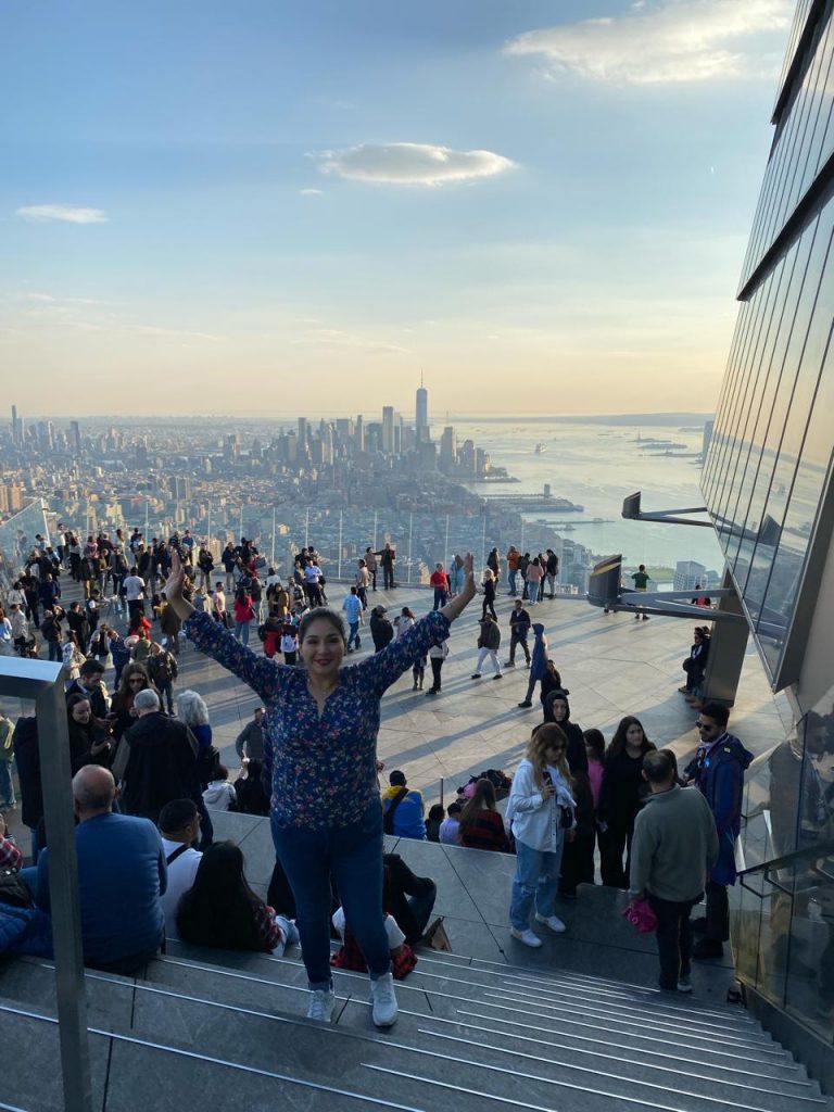 El mirador del edificio Edge se convierte en el cuarto observatorio de New York y el más concurrido para el eclipse solar efectuado el pasado 8 de abril; el costo de la entrada se duplicó.