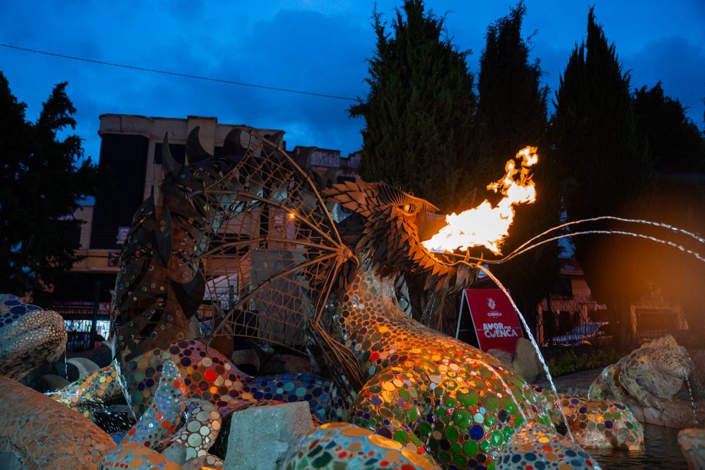 El Municipio de Cuenca recuperó la figura de El Dragón en el parque que lleva su nombre.