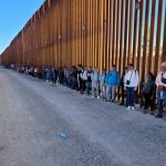 Un total de 15.951 ecuatorianos fueron detenidos en la frontera entre México y Estados Unidos en marzo de 2024.