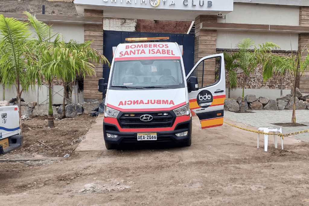 Una balacera registrada en un night club, en el cantón Santa Isabel, deja una persona fallecida y otra herida.