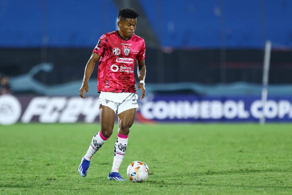 La LigaPro anunció la apertura de una investigación para determinar una posible falsificación de documentos de Alexander Bolaños.