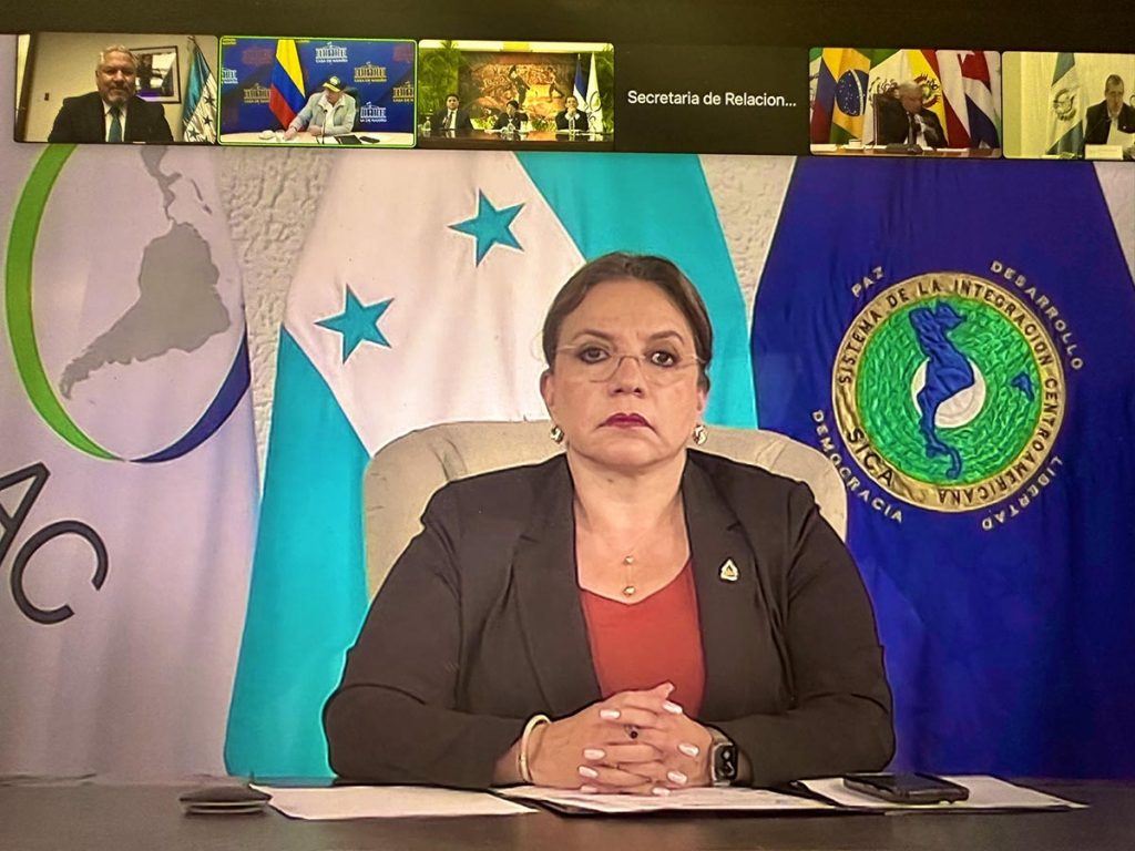 Xiomara Castro, presidenta de la Celac, dio el anuncio de manera virtual.