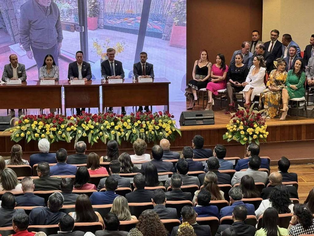 El alcalde Cristian Zamora dio las declaraciones durante la Sesión Solemne de este 12 de abril de 2024.