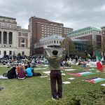 Al menos 47 personas, entre ellas varios estudiantes, fueron detenidas la mañana de este lunes en la prestigiosa universidad estadounidense de Yale (Connecticut), donde llevaban varios días acampados en protesta contra la guerra de Gaza