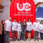 Los representantes de la Universidad Católica y de las empresas suscribieron un convenio para la carrera de gastronomía.