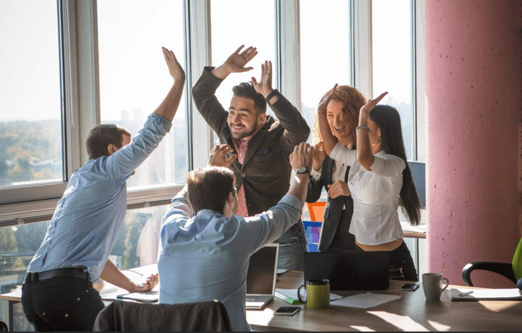 En Ecuador, la tasa de empleo adecuado se ubicó en 34 puntos a inicios del presente año, es decir, el número de ecuatorianos con trabajo formal sigue siendo bajo.