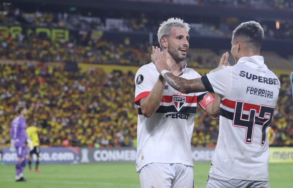 Calleri celebra gol de la victoria de San Pablo contra Barcelona SC. Foto: API