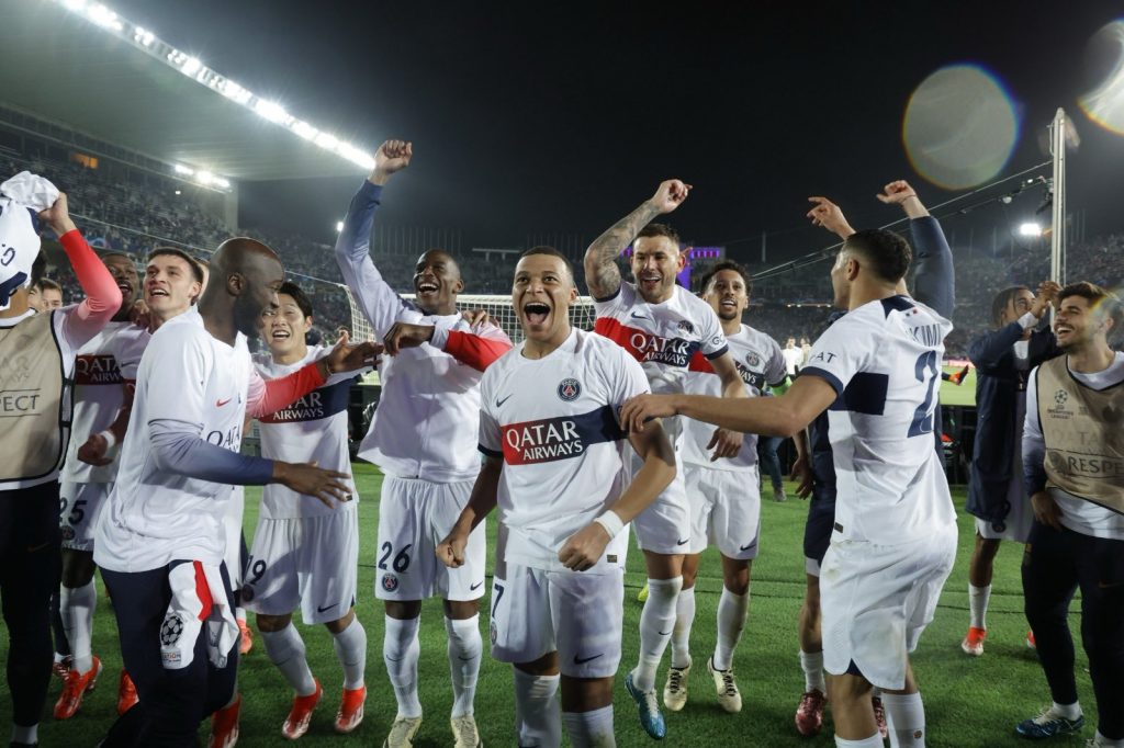 Mbbapé anota doblete en la clasificación del PSG. Foto: PSG