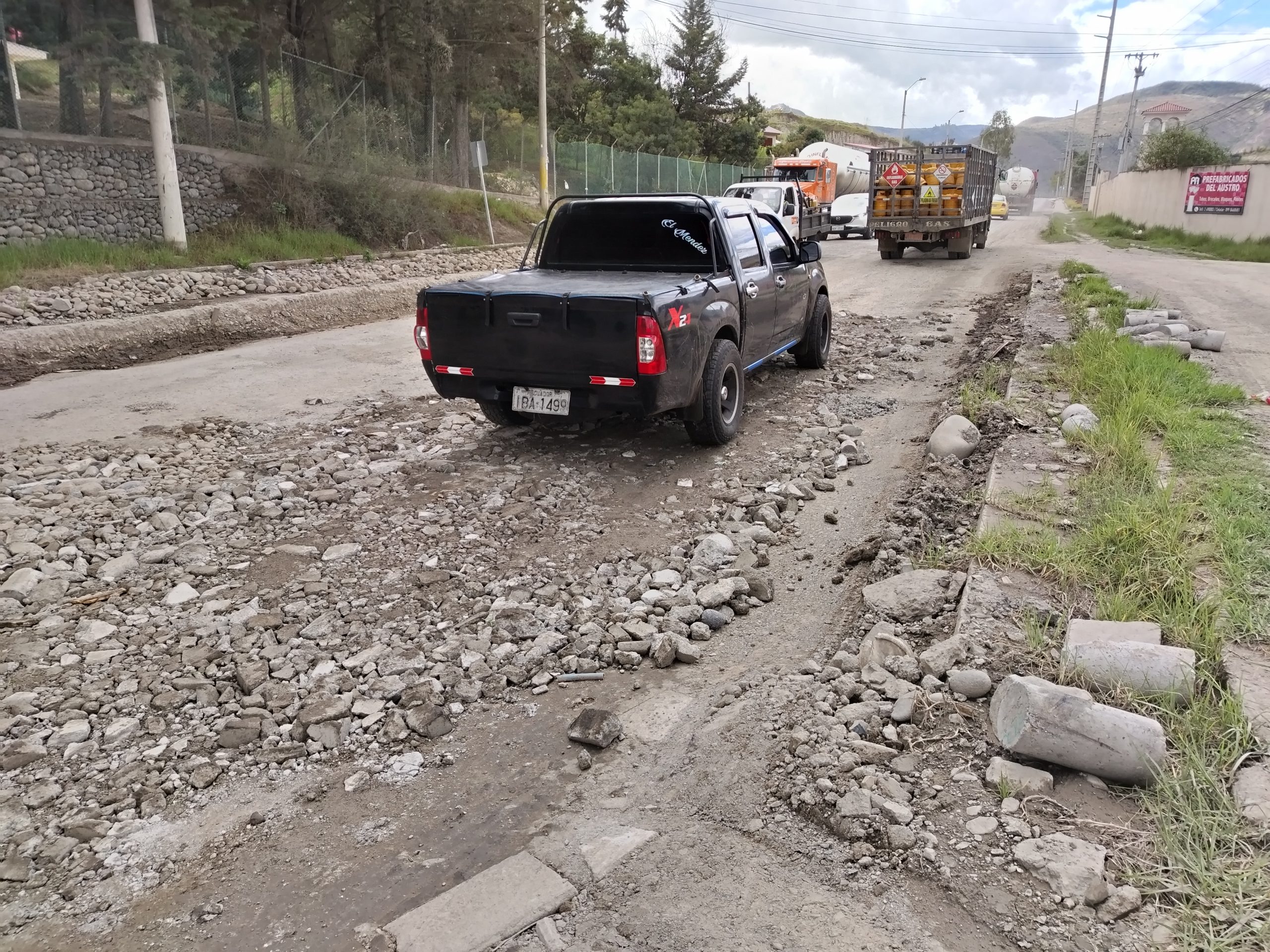 Las obras en la Panamericana Norte, a la altura de los moteles, se encuentran inconclusas. Los vehículos tienen graves problemas para transitar. BPR