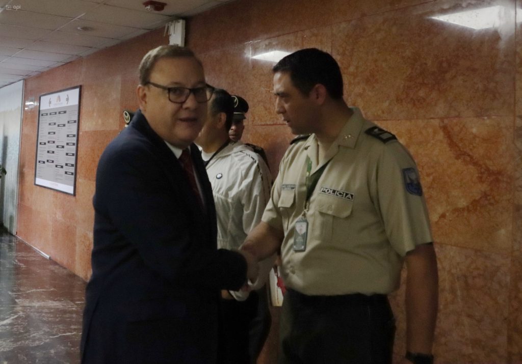 Juan Zapata, exministro del Interior de Guillermo Lasso, durante su llegada a la Asamblea Nacional. /API