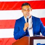 El congresista de origen peruano Robert García, el primer latino abiertamente homosexual en llegar al Congreso en Washington, condenó este miércoles a la Administración de la presidenta de Perú, Dina Boluarte, por incluir la transexualidad, el travestismo y la identidad de género como enfermedades mentales.