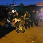Agentes de la Policía Nacional acudió hasta las inmediaciones de la Feria Libre para constara la muerte de un presunto delincuente.
