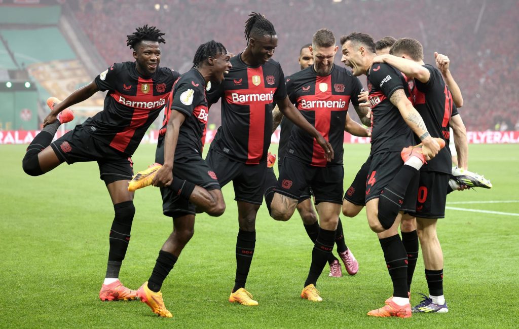 LEVERKUSEN CAMPEÓN
