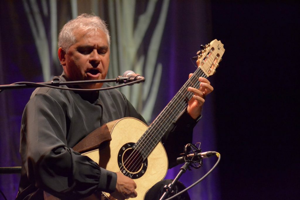 En Cuenca se prepara un concierto para apoyar al guitarrista cuencano Bolívar Sarmiento.