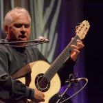 En Cuenca se prepara un concierto para apoyar al guitarrista cuencano Bolívar Sarmiento.