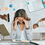 El 79 % de personas trabajadoras en Ecuador afirma atravesar el síndrome de burnout; un agotamiento excesivo en el contexto laboral. Algunos consejos para evitarlo.