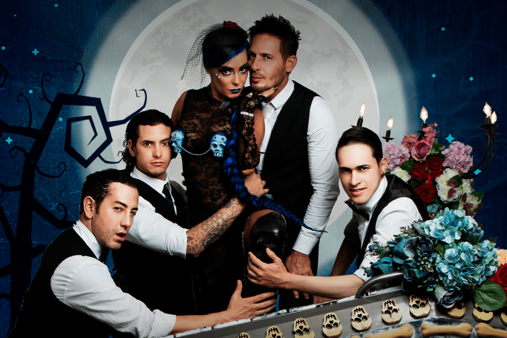 La comediante Monserrath Astudillo presenta la obra "El cadáver de mi ex" en el Teatro Pumapungo. Foto Cortesía