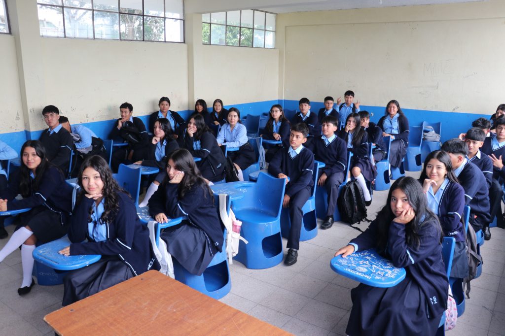 Un total de 44.722 estudiantes ingresarán a clases de manera progresiva en las instituciones educativas del régimen Costa en la Zona 6.