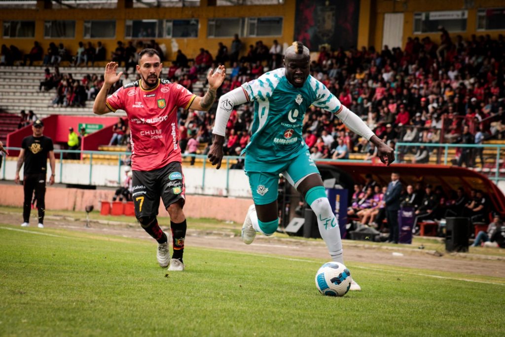 Lucas Mancinelli ante Libertad por LigaPro: Foto: Libertad FC