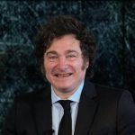 Javier Milei, aseguró este viernes en Madrid que el plan de cerrar el Banco Central del país sudamericano, una de sus propuestas de campaña, "sigue en pie absolutamente"