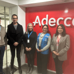 José Moya, Asistente de medios de vida e inclusión económica ACNUR Pichincha; Sebastián Lima, Director Business Solutions Adecco Ecuador: Gabriela Naranjo, Coordinadora Territorial ACNUR Pichincha; Cynthia Leiva, Asociada de Programas ACNUR Pichincha; y Gabriela Gangotena especialista de RRHH de Adecco Ecuador.