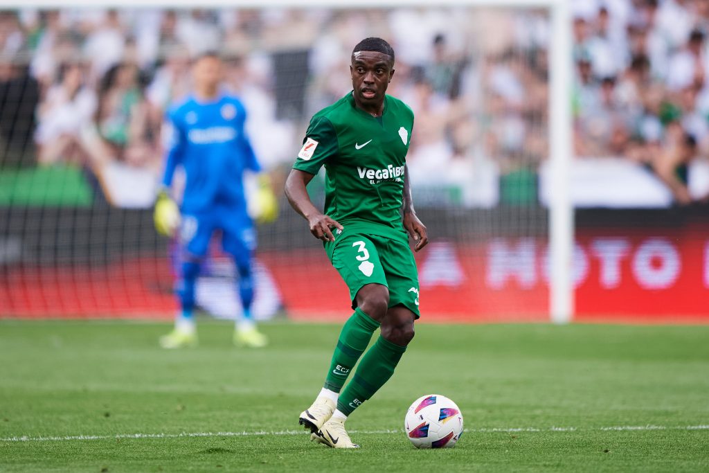 El centrocampista ecuatoriano Jhegson ‘Seba’ Méndez disputó esta pasada jornada sus primeros minutos con el Elche.