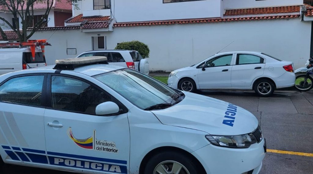 La Policía Nacional inspeccionó las instalaciones de una vivienda donde un ciudadano de nacionalidad China estaba secuestrado.