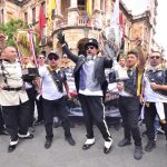 Exalumnos del colegio Benigno Malo participaron en el desfile por los 160 años.